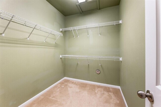 Building Photo - 1317 Sundrop Cove