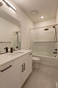 Building Photo - Live Where Style Meets Convenience – 2BR Townhome + Garage