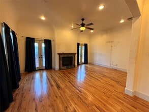 Building Photo - 4606 Austin St