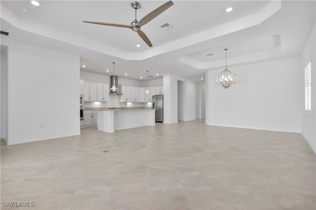 Building Photo - 15925 Sugar Hl Dr