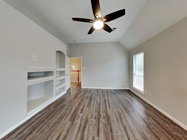 Building Photo - 18007 Oakloch Ct