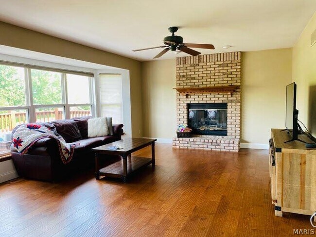 Building Photo - 809 Barklage Ct