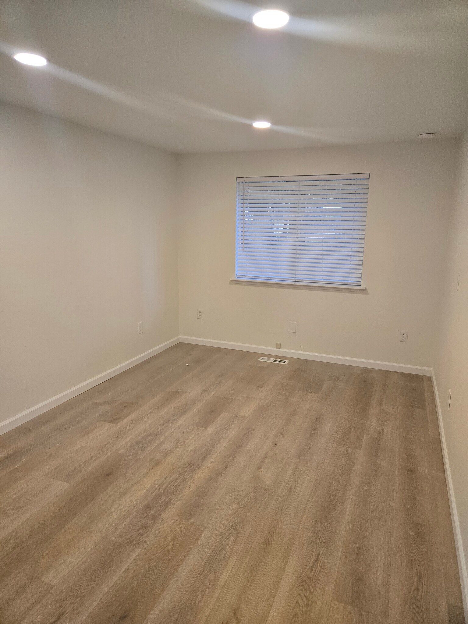 Building Photo - 3518 105th St NW