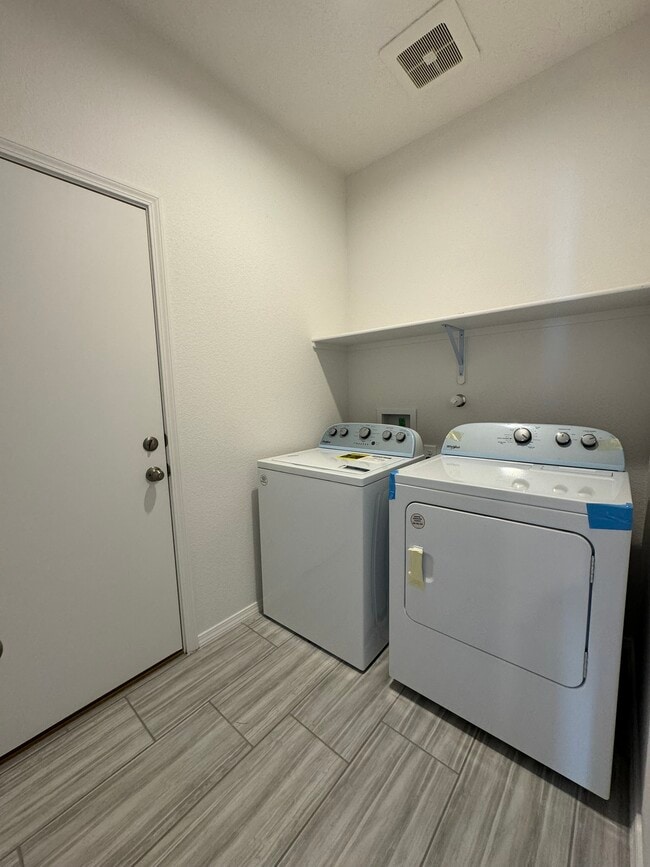 Building Photo - 776 Amatista Lp SE