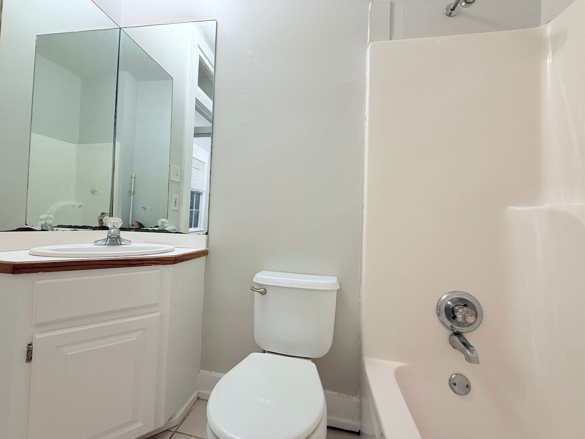 Building Photo - 1010 Dauphin St