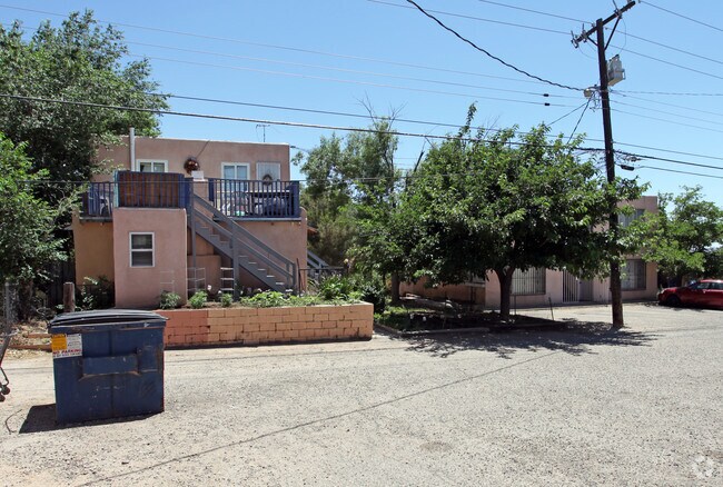Building Photo - 1301-1305 Coal Ave SE