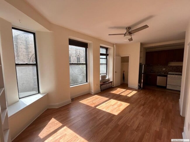 Primary Photo - 1 bedroom in NEW YORK NY 10024