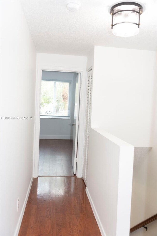 Building Photo - 150 SW 96th Terrace