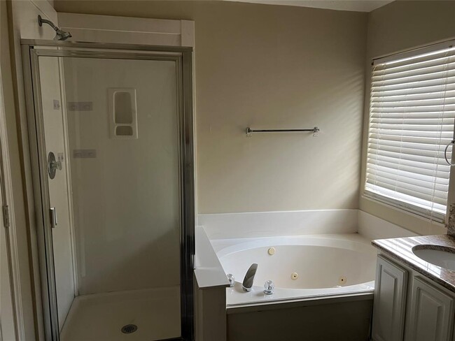Building Photo - 723 Wheelhouse Dr