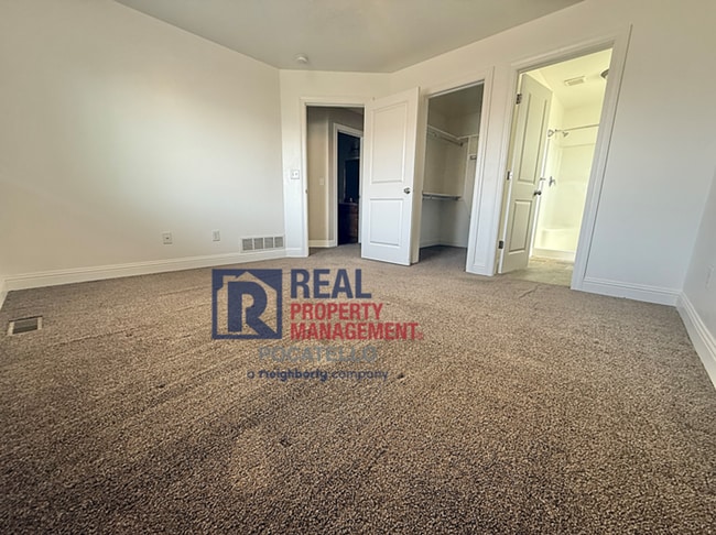 Building Photo - Beautiful 3 bed 2 bath house - 2 car Garage