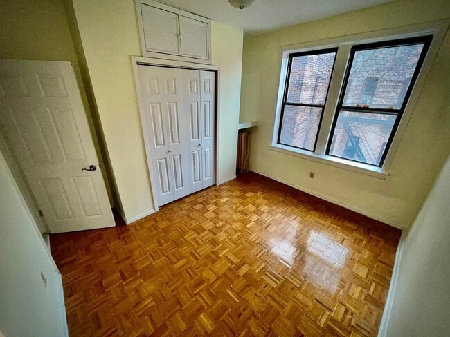 Building Photo - 42 Van Wagenen Ave