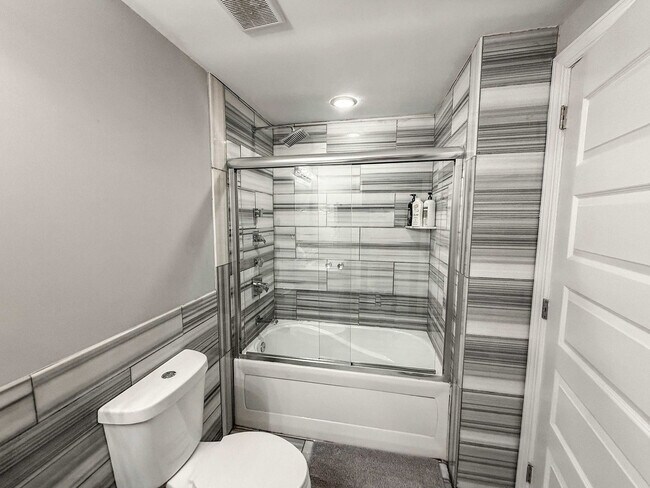 Building Photo - 1149 N 3rd St