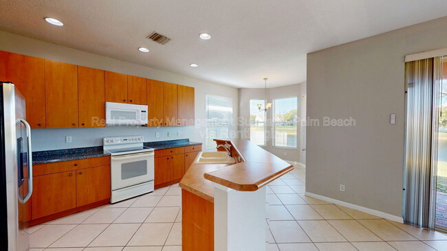 Building Photo - 155 Bella Vista Way