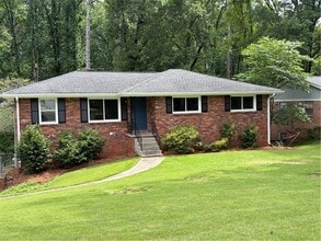 Building Photo - 4135 Hideaway Dr
