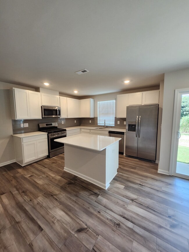 Building Photo - 731 Peyden Ln