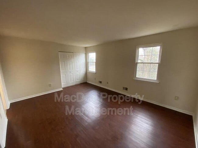 Building Photo - 1000 James Madison Cir