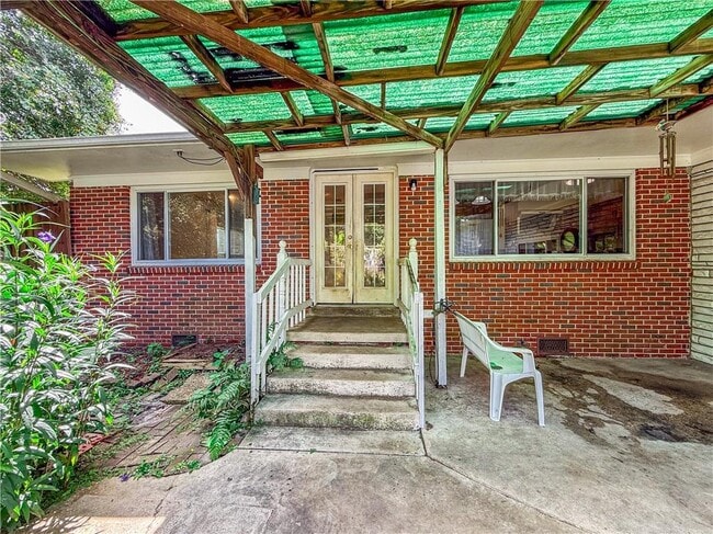 Building Photo - 2772 S Grafhill Dr
