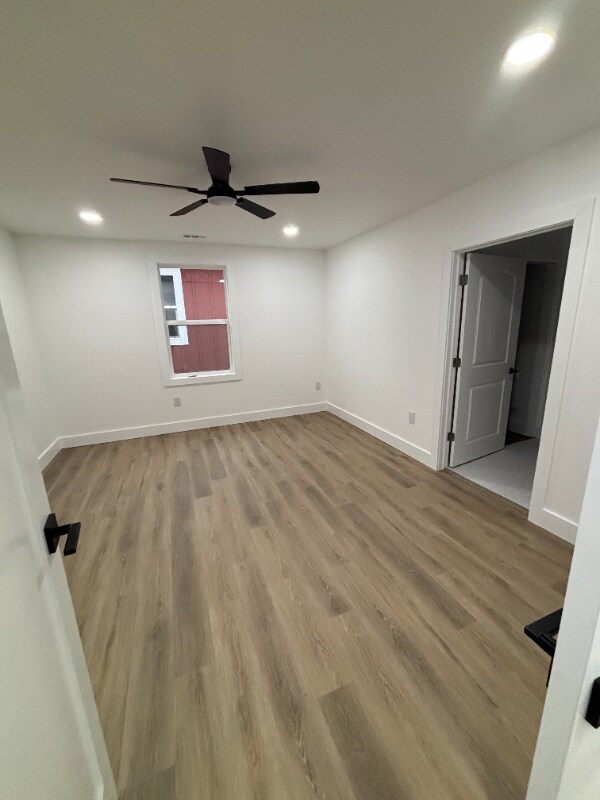 Building Photo - 4213 Kingsley Dr