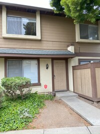 Building Photo - 1803 Cherokee Dr