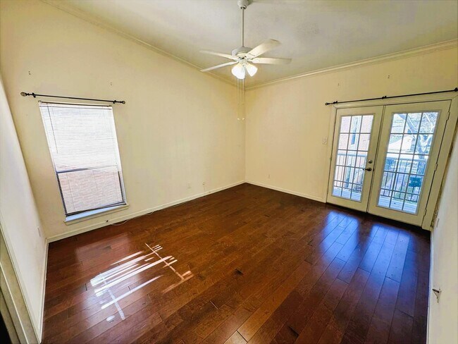 Building Photo - 2001 Bering Dr