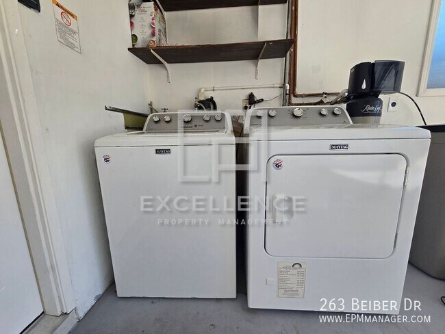 Building Photo - 263 Bieber Dr