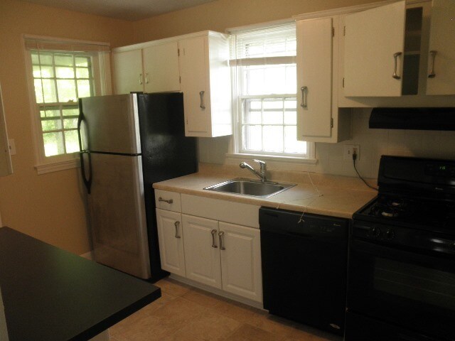 Building Photo - 5507 Gwynndale Ave/ Rehabbed 3 bedroom 1 b...