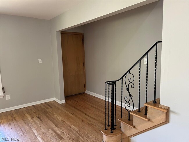 Building Photo - 17914 Chagrin Blvd