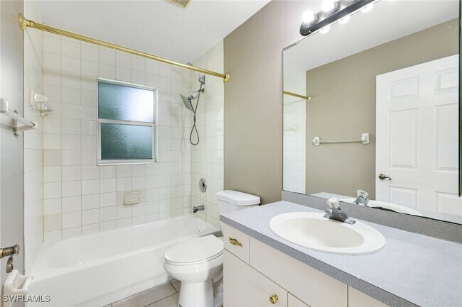Building Photo - 8072 Cypress Dr S
