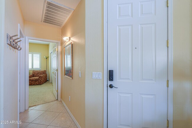 Building Photo - 1412 N Desert Willow St