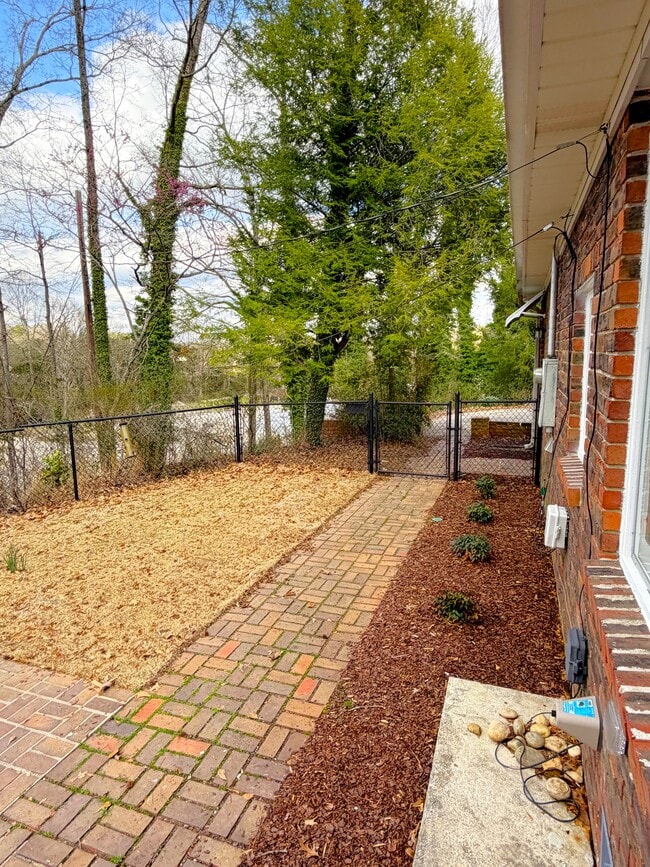 Building Photo - 2975 Hwy 119