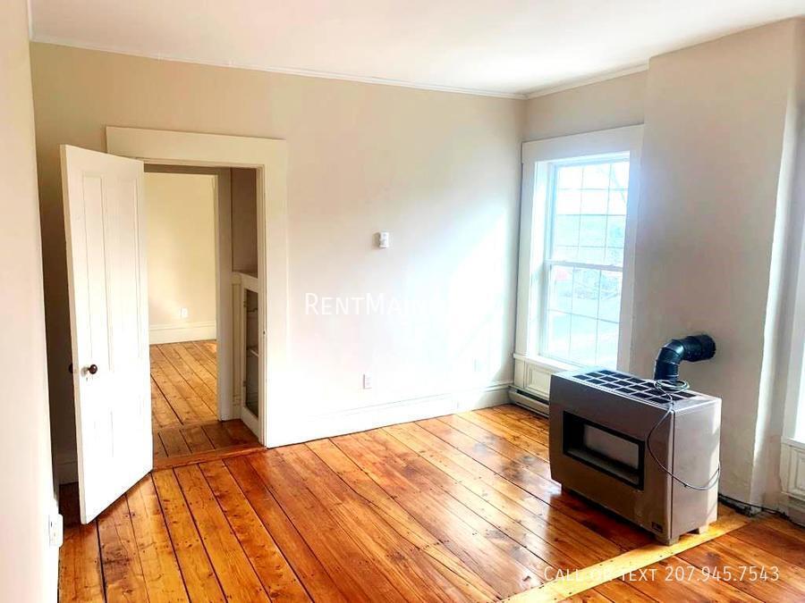 Building Photo - 3 Cushing St