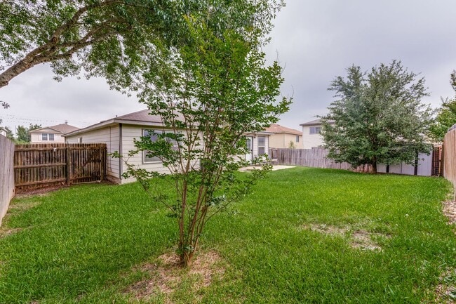 Building Photo - SINGLE-STORY 3-BEDROOM IN CIBOLO