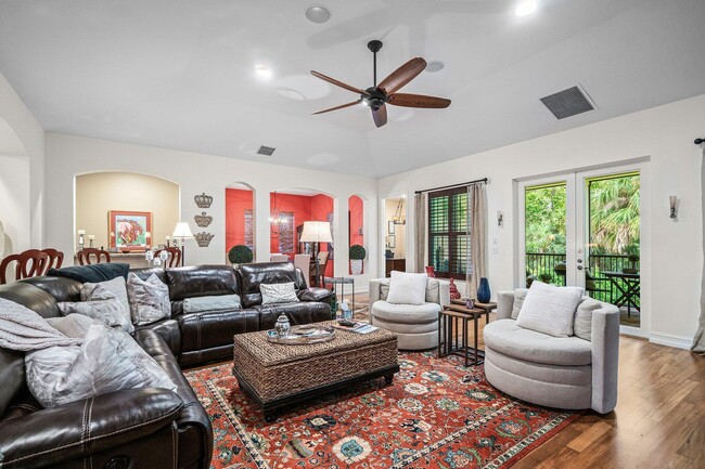 Building Photo - 307 Chambord Terrace