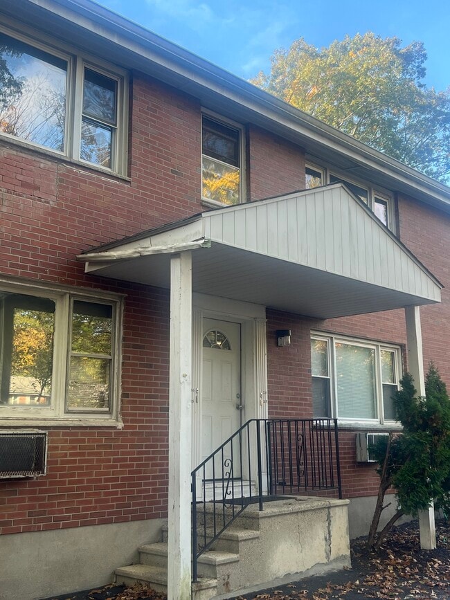 Building Photo - 56 Wakelee Ave