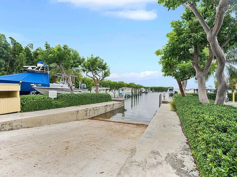 Building Photo - 98202 Windward Ave