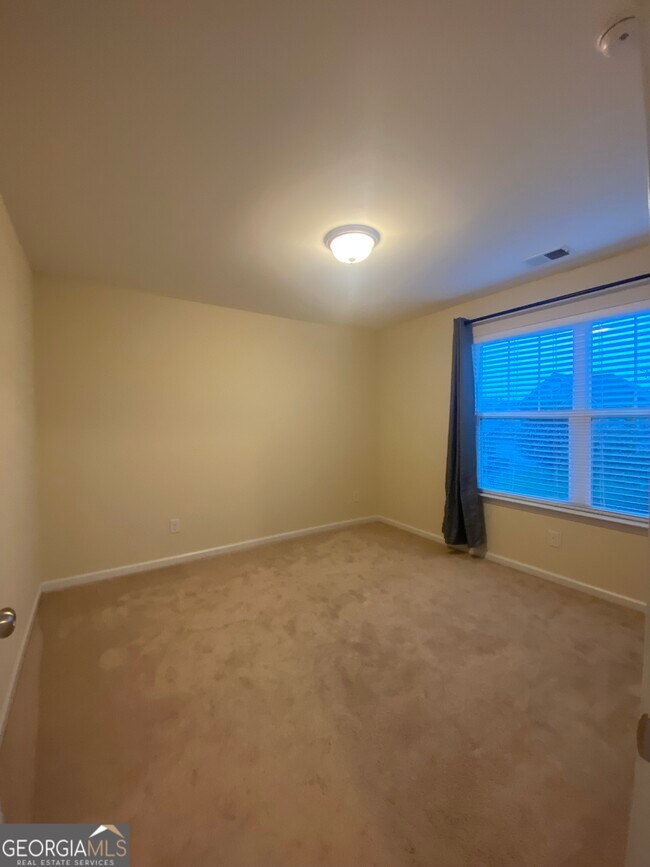 Building Photo - 116 Winslow Cir