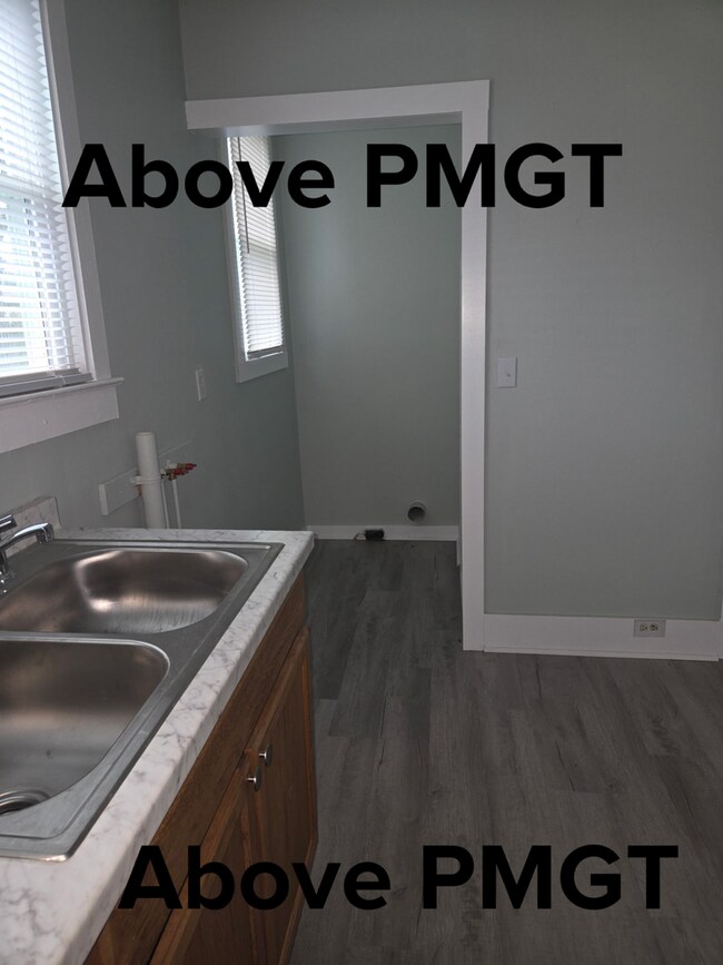 Building Photo - 1 bedroom apartments