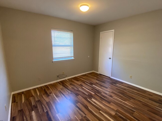 Building Photo - 12639 E 34th St