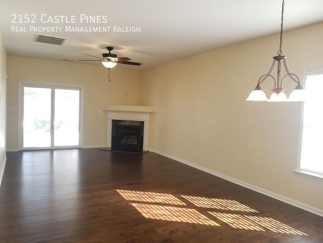 Building Photo - 2152 Castle Pines Dr