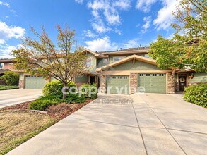 Building Photo - 9745 Dexter Ln