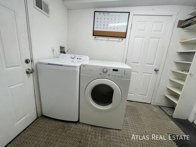 Building Photo - 2234 S Dexter St