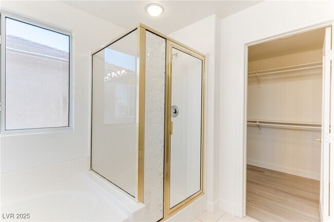 Building Photo - 523 Moses Lake Ct