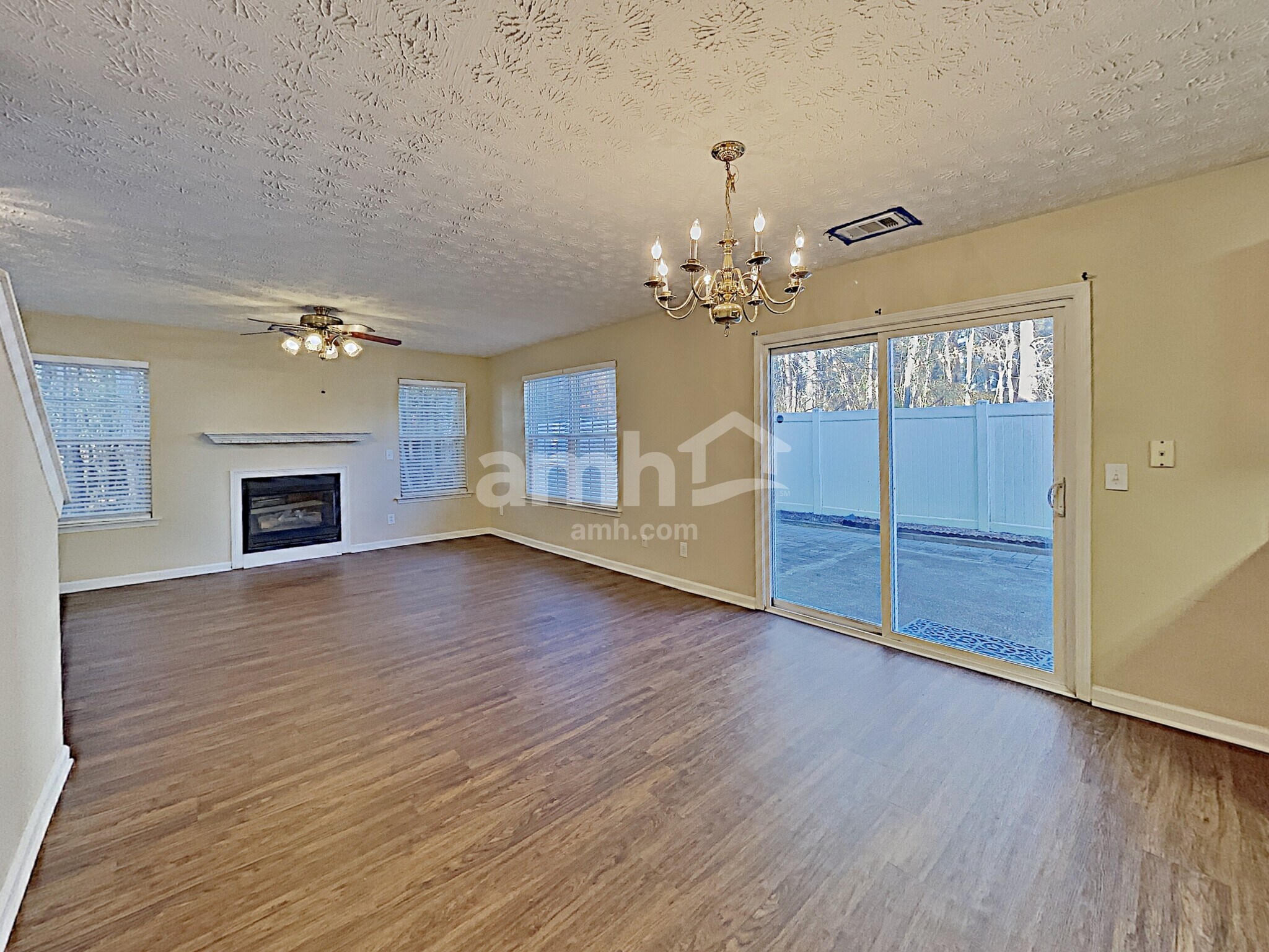 Building Photo - 836 Windcroft Cir NW