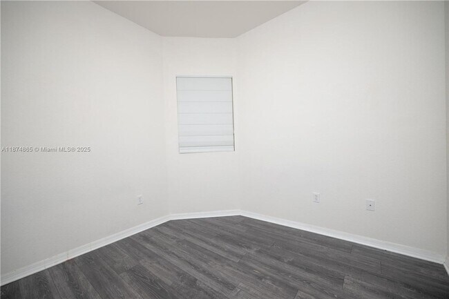 Building Photo - 10870 NW 88th Terrace