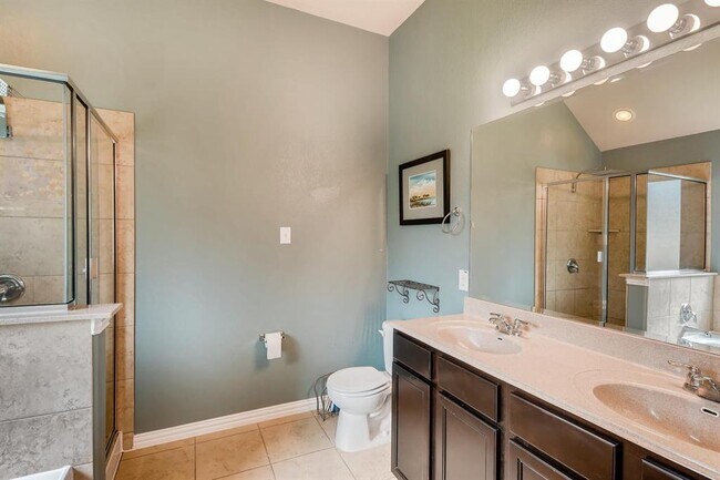 Building Photo - 720 Ann Taylor Dr