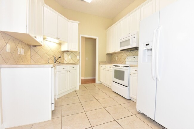 Building Photo - 1754 Post Oak Ct