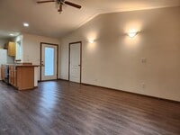 Building Photo - 240 Poplar St