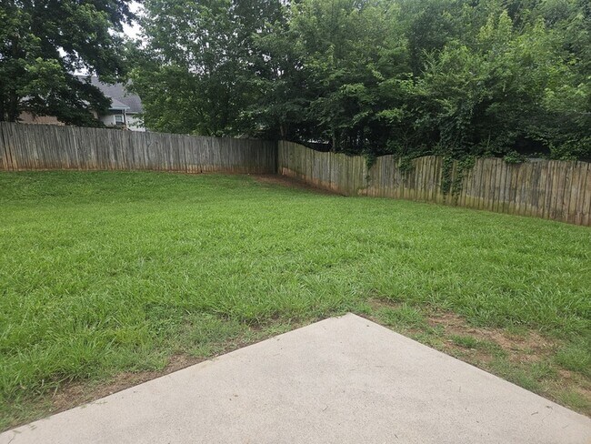 Building Photo - 1911 Pecan Ridge Dr