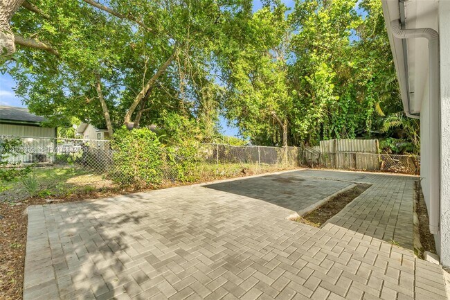 Building Photo - 7537 NW 3rd Ave