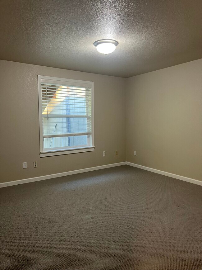 Building Photo - 14304 49th Ave Ct NW